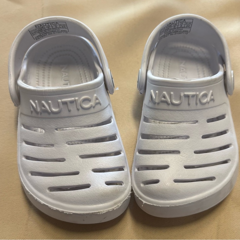 Nautica White‎ Clogs Lightweight Slip-On Design Baby Size 6